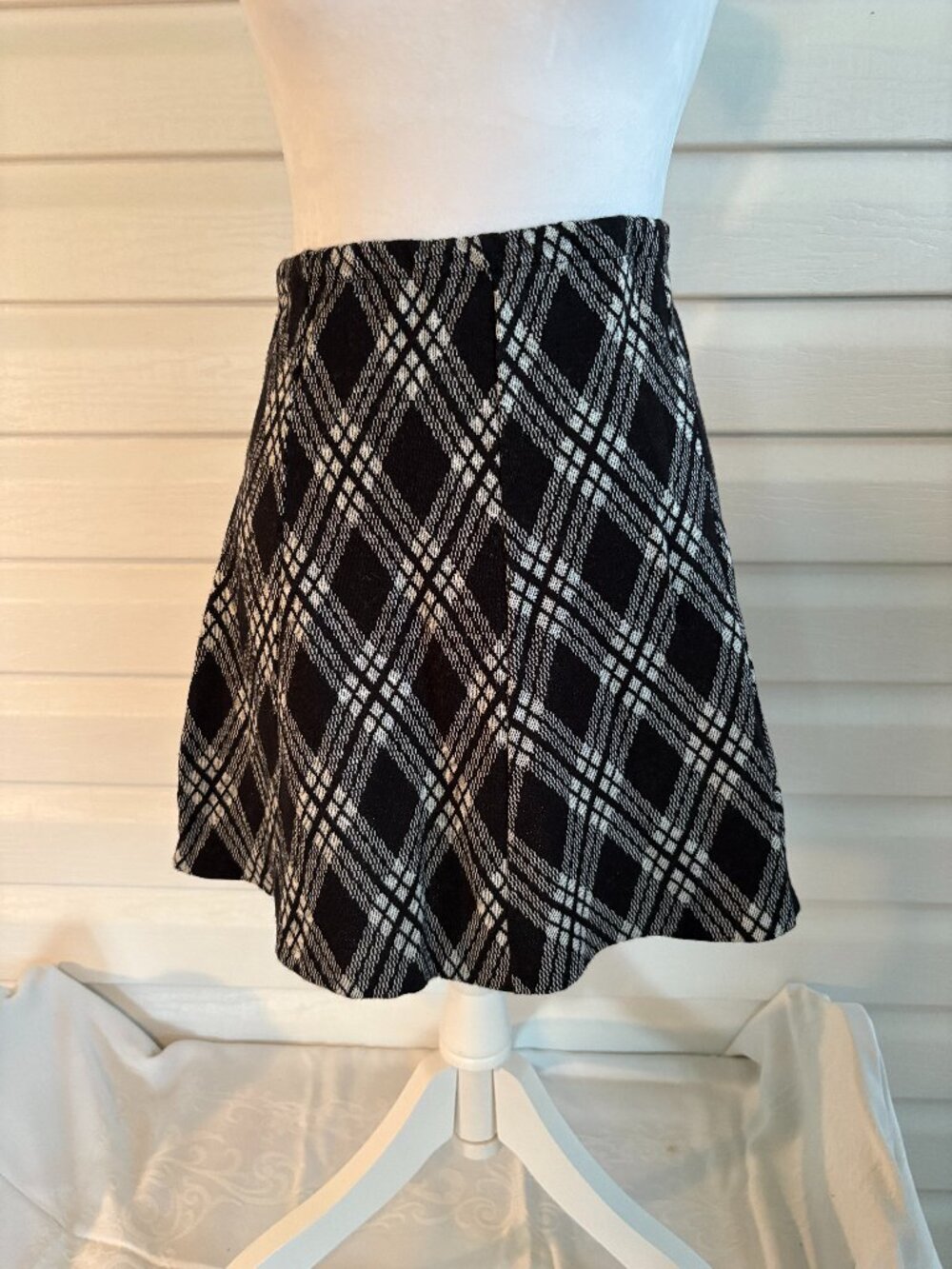Vintage Black White Elastic Waist A-Line Women's Skirt Size 13 See measurement